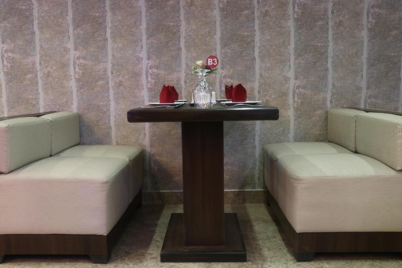 Marinha Airport Hotel Katmandu Eksteriør billede