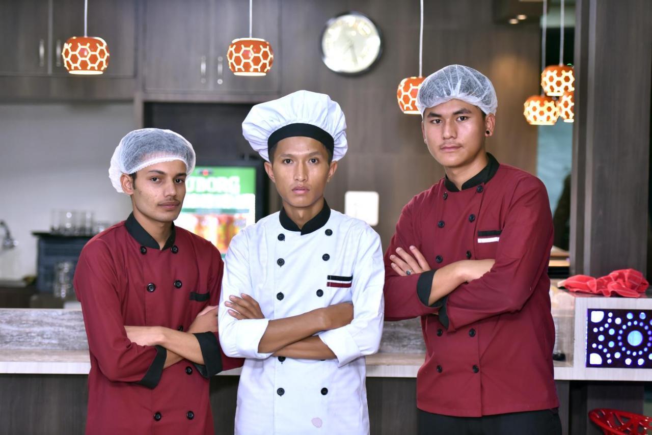 Marinha Airport Hotel Katmandu Eksteriør billede
